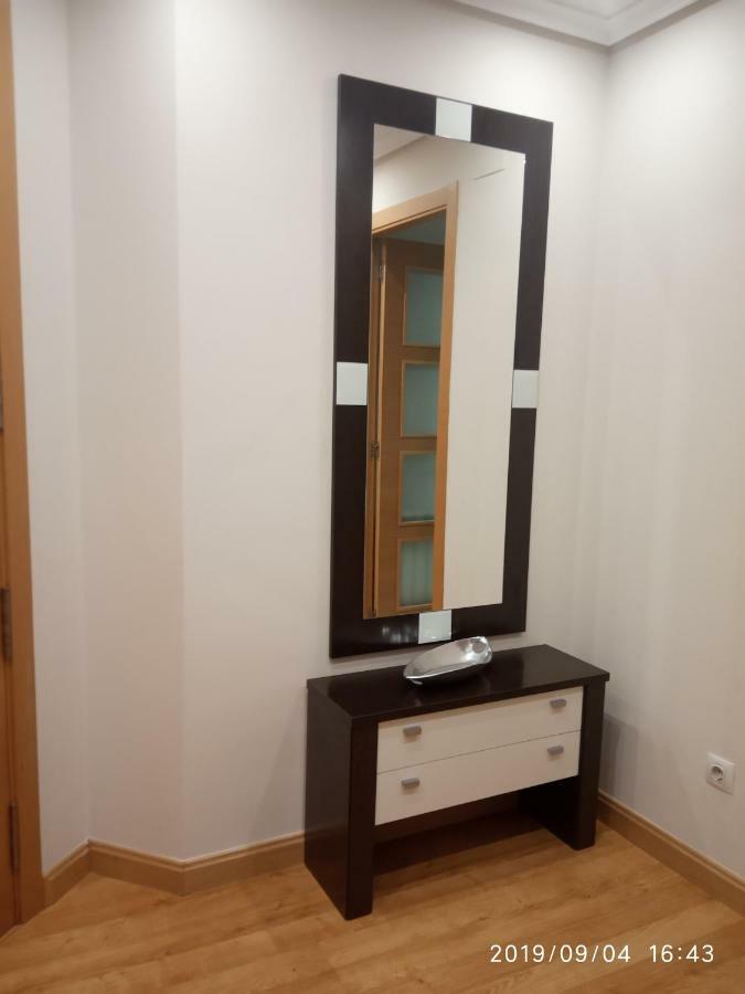 Apartamento Los Lirios Logroño Eksteriør billede